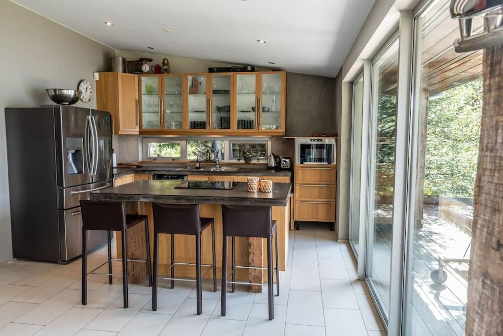 Grimsnes og Grafningshreppur Luxury Lakefront Villa, Infinity Hot Tub And Sauna מראה חיצוני תמונה