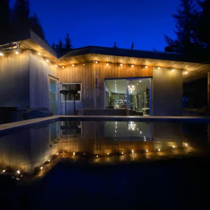 Grimsnes og Grafningshreppur Luxury Lakefront Villa, Infinity Hot Tub And Sauna מראה חיצוני תמונה