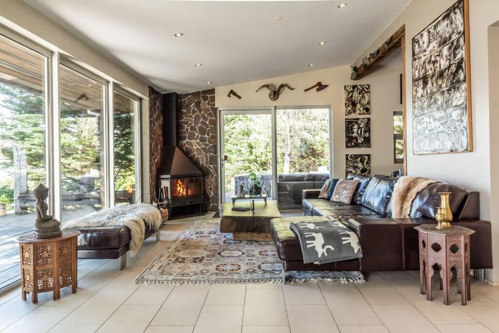 Grimsnes og Grafningshreppur Luxury Lakefront Villa, Infinity Hot Tub And Sauna מראה חיצוני תמונה