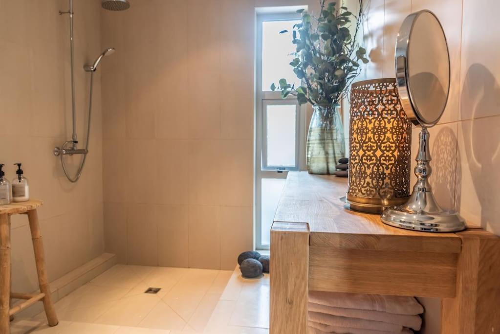 Grimsnes og Grafningshreppur Luxury Lakefront Villa, Infinity Hot Tub And Sauna מראה חיצוני תמונה