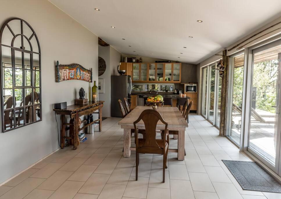 Grimsnes og Grafningshreppur Luxury Lakefront Villa, Infinity Hot Tub And Sauna מראה חיצוני תמונה