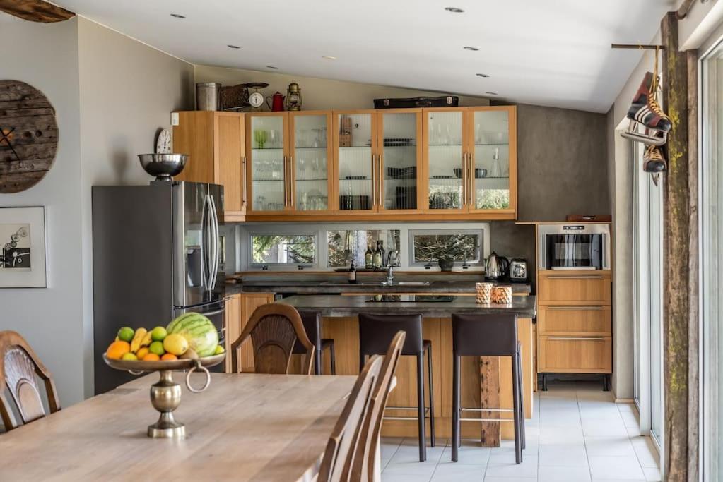 Grimsnes og Grafningshreppur Luxury Lakefront Villa, Infinity Hot Tub And Sauna מראה חיצוני תמונה