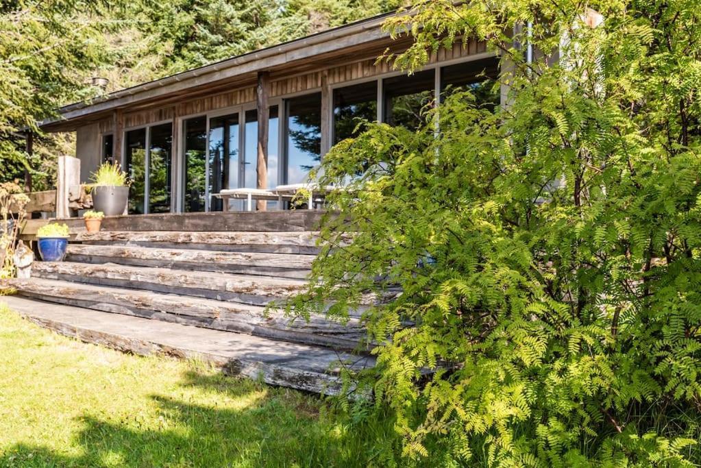 Grimsnes og Grafningshreppur Luxury Lakefront Villa, Infinity Hot Tub And Sauna מראה חיצוני תמונה